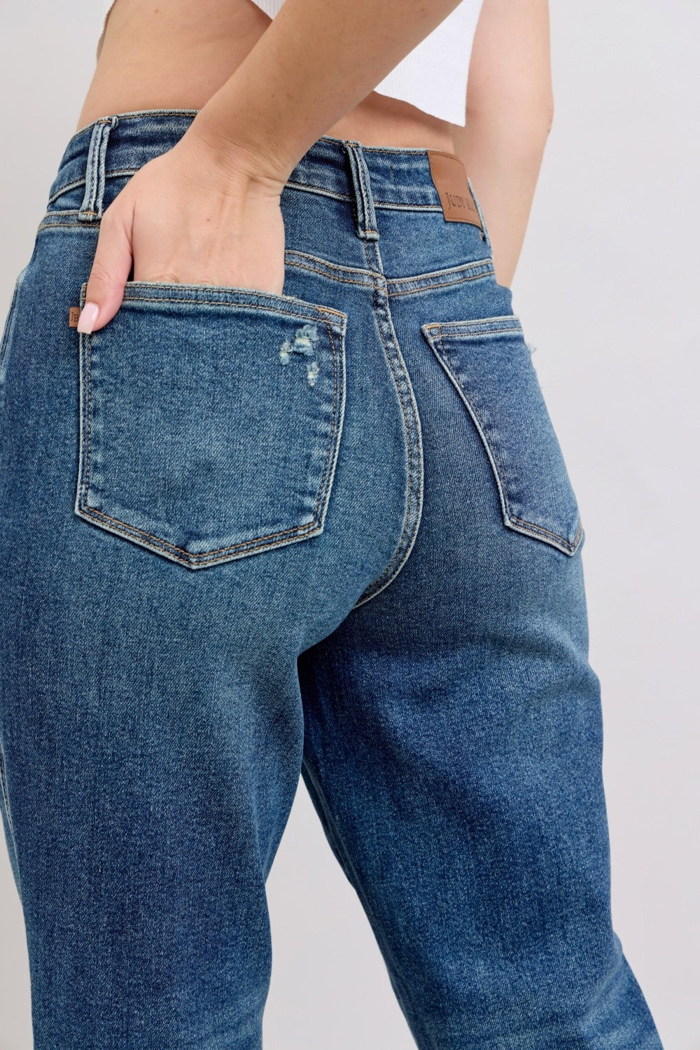 High Waist Rigid Magic Non-Destroy Straight Leg Jeans