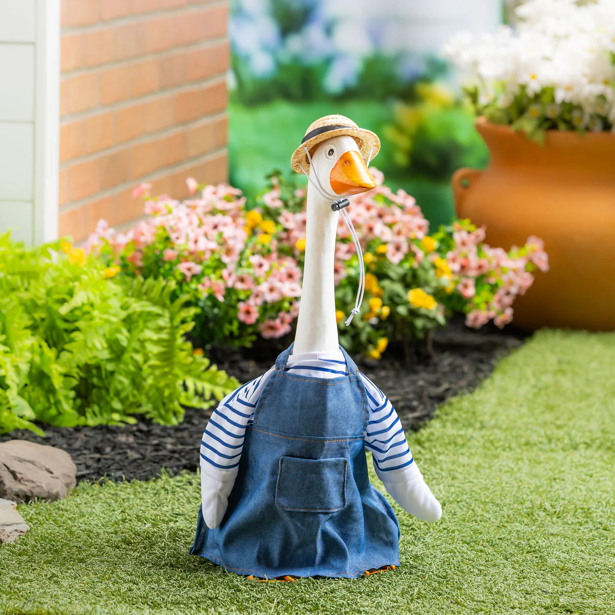 Giddy the Goose Outfit | Gardener